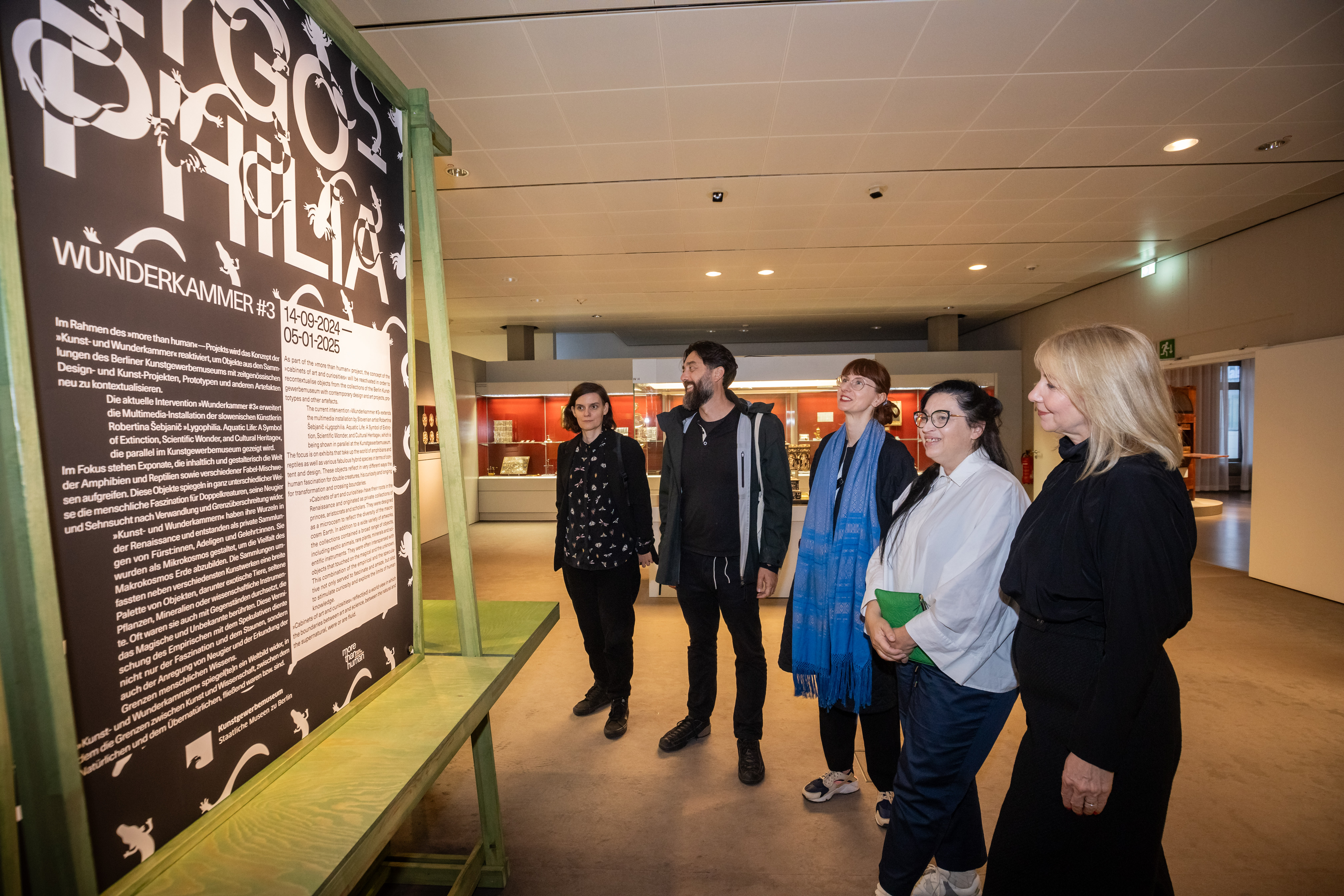 Robertina Šebjanič: Lygophilia @ Kunstgewerbemuseum (3/20)