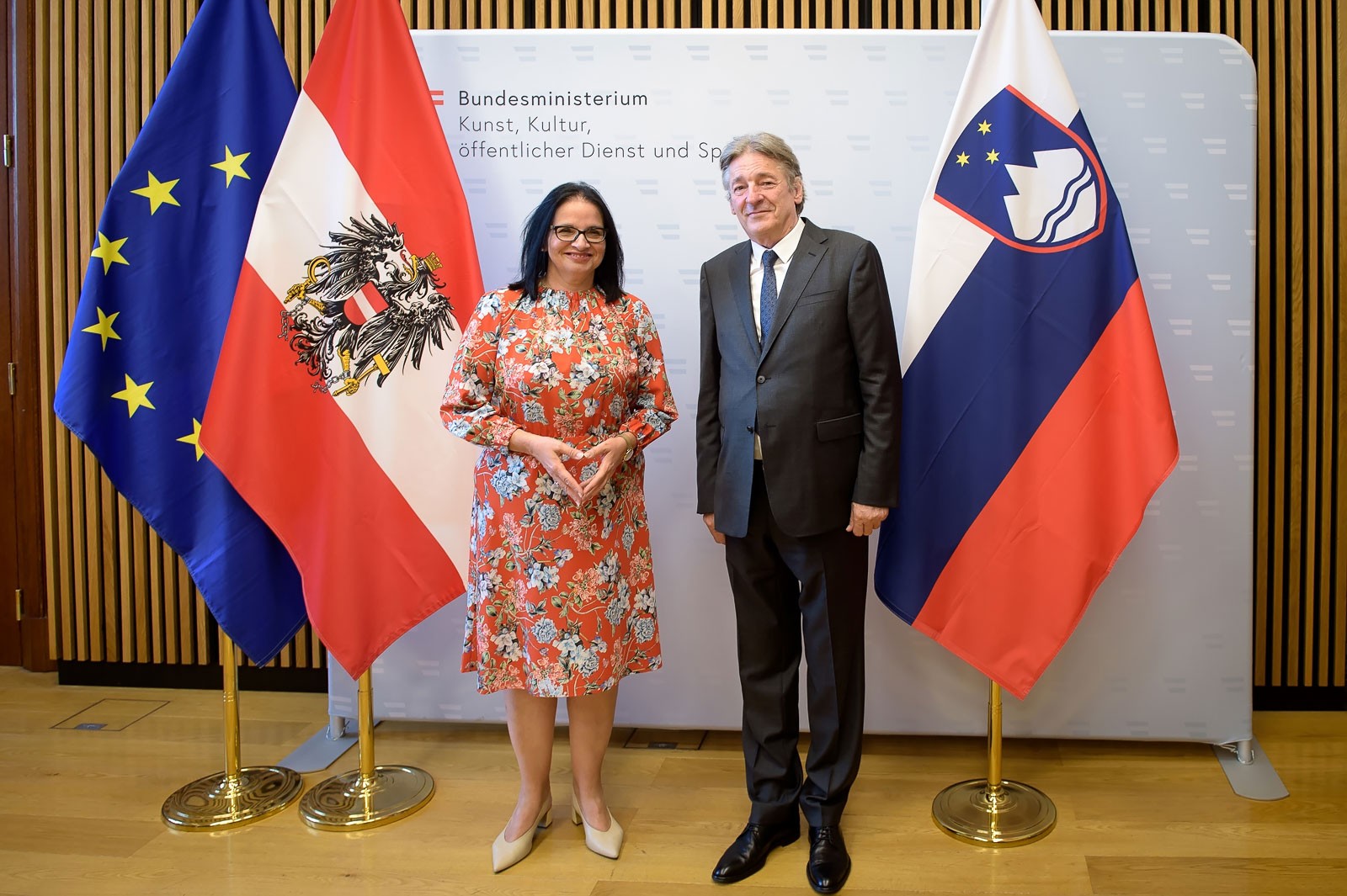 Alma M. Karlin - Einsame Weltreise Eröffnung (8/13)