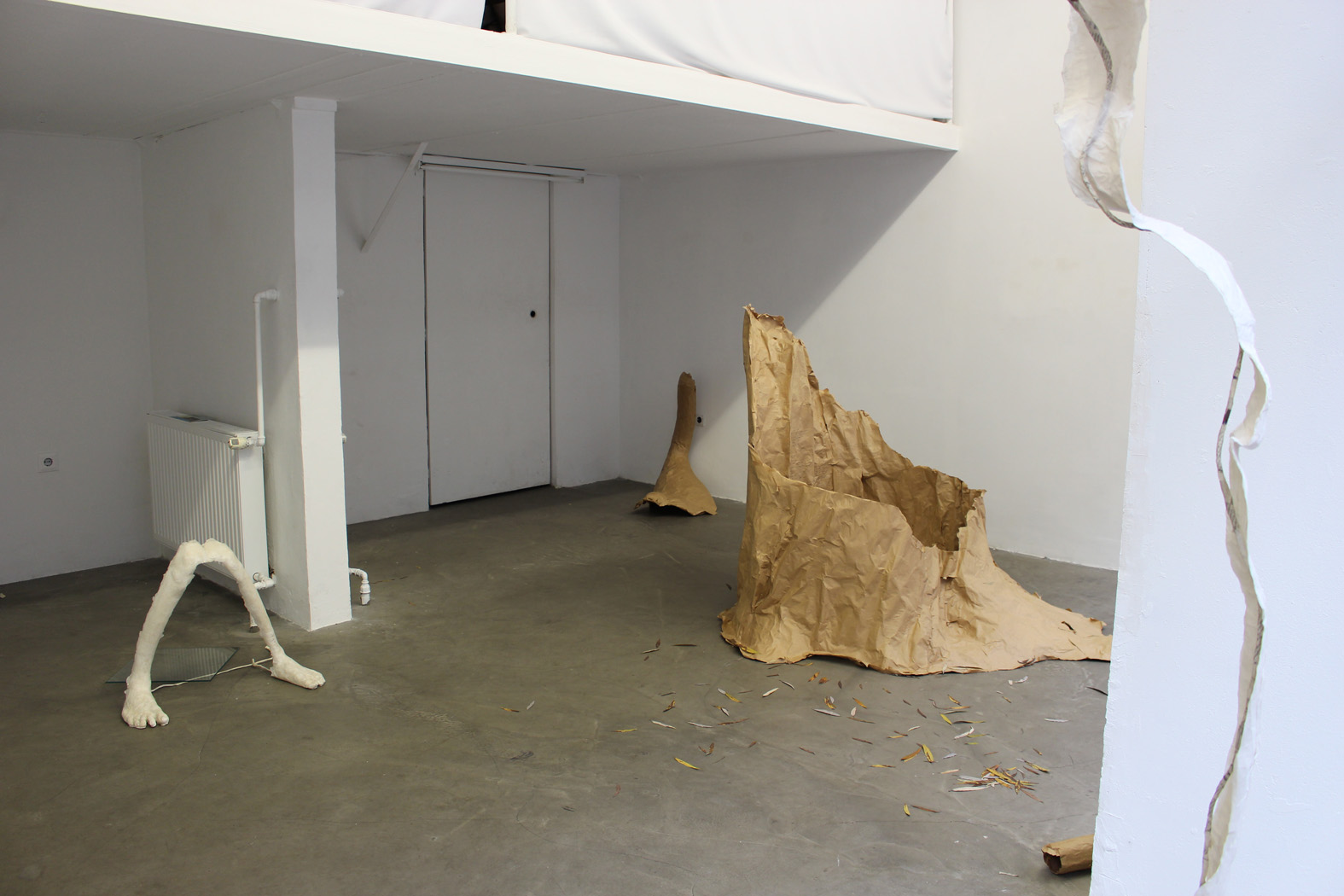 Katja Oblak Presence Body Tree (1/8)